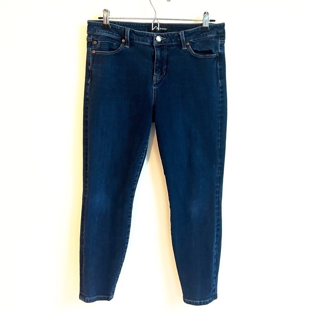 Liverpool Abby Ankle Crop Dark Wash Stretch Jeans Solid Blue Size 30 Mid Rise